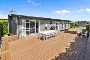 Modern home away from home, Martinborough